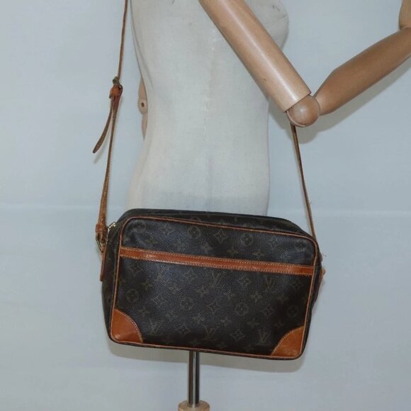 LOUIS VUITTON Monogram Trocadero 30 Shoulder Bag - Picture 1 of 16